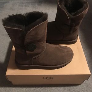 Women’s Brand New UGG boots